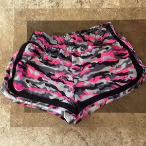 Pink Camo Hard candy running shorts size M (7-9)